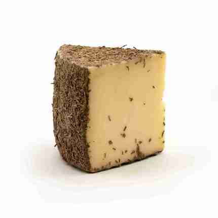 Queso Curado de Oveja al Romero de Quesería La Abuela