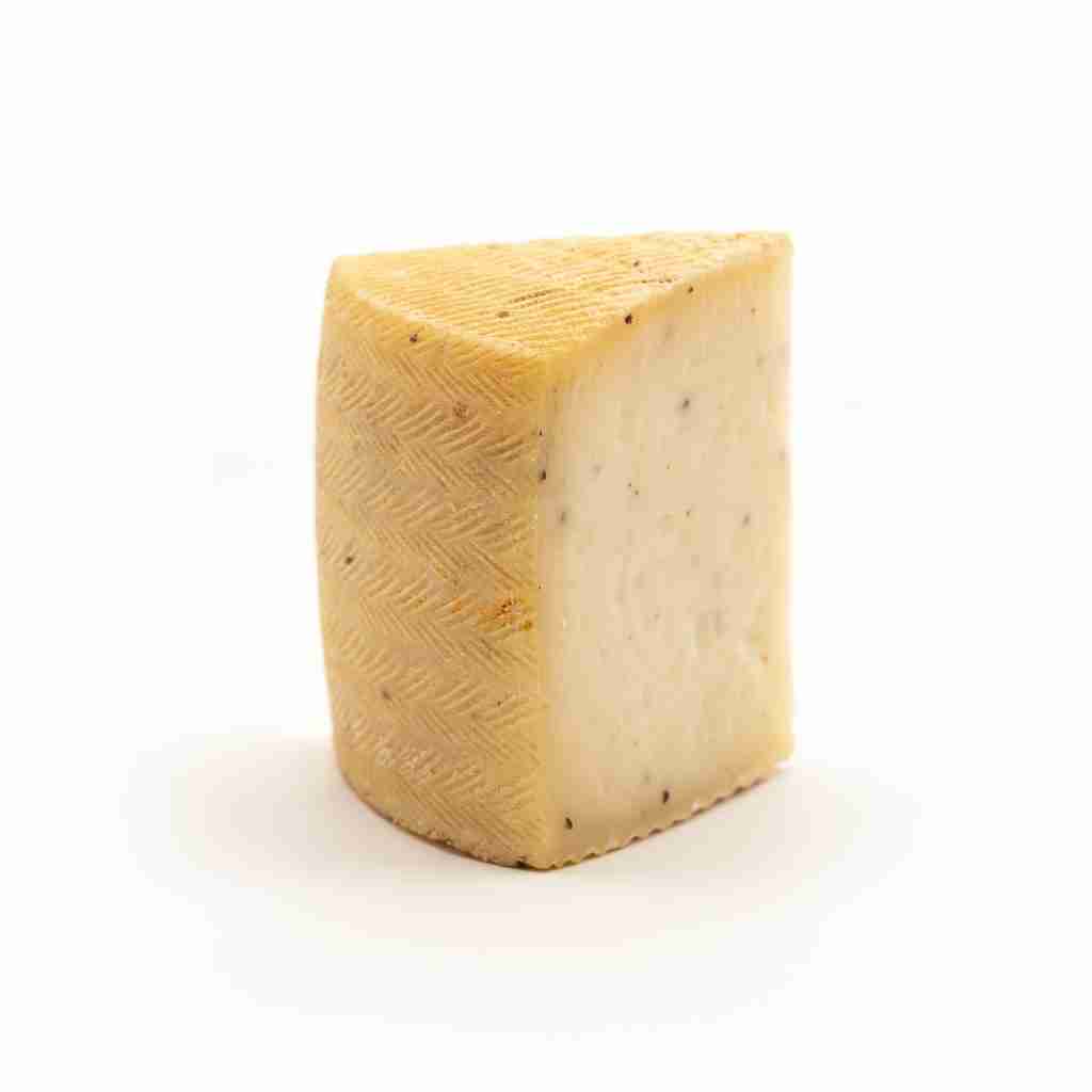 Queso Curado de Oveja al Tartufo de Quesería La Abuela