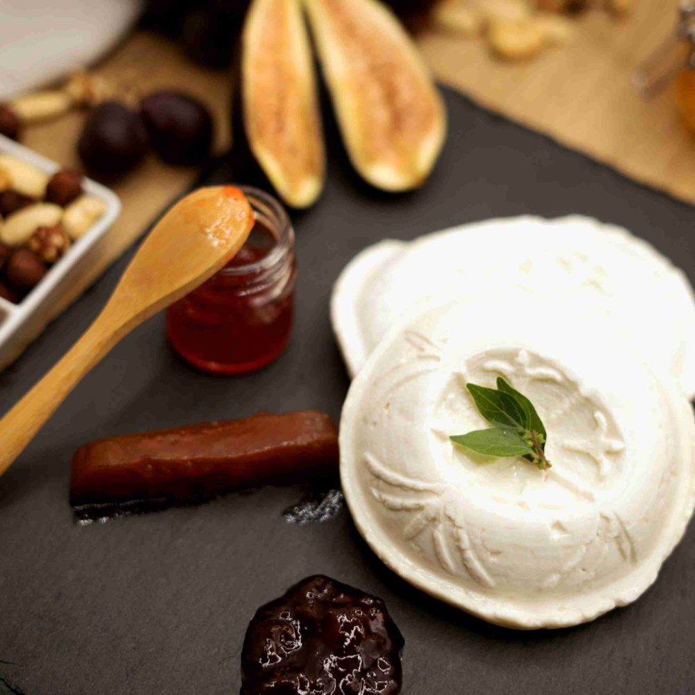Queso Fresco de Cabra Bandeja de Quesería La Abuela