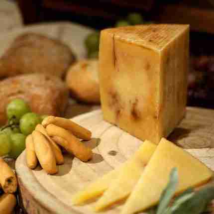 Queso Viejo de Oveja con Pedro Ximénez de Quesería La Abuela